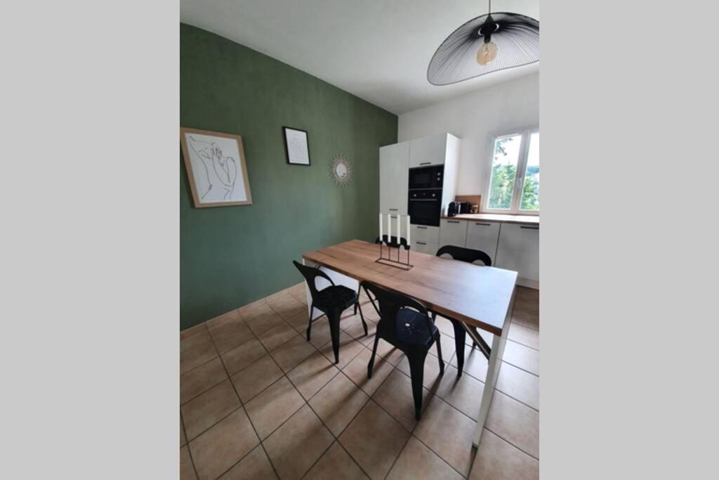 SARLAT - 24 - L'appartement d'Euphé avec piscine Esterno foto